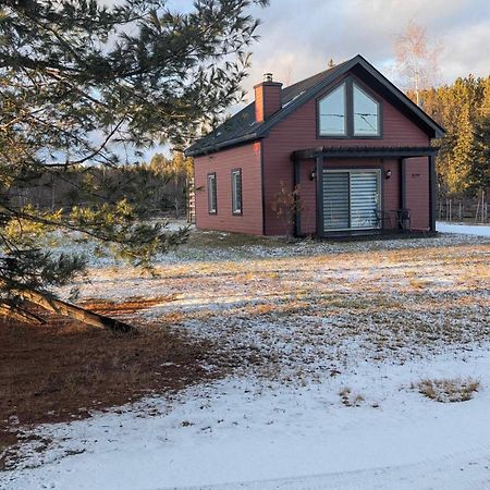 Les Chalets Double K # 3 Saint-Alexis-des-Monts Luaran gambar