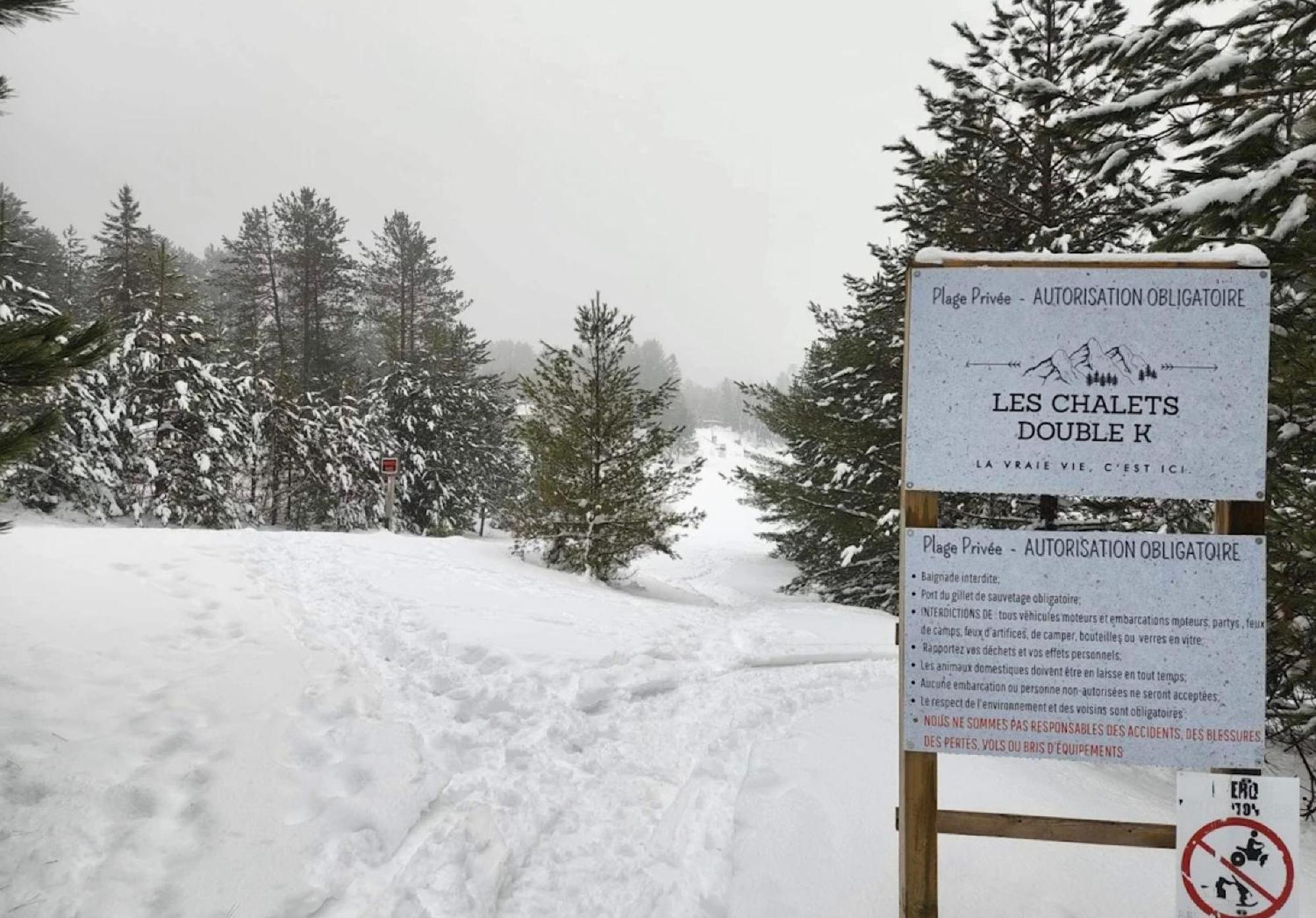 Les Chalets Double K # 3 Saint-Alexis-des-Monts Luaran gambar